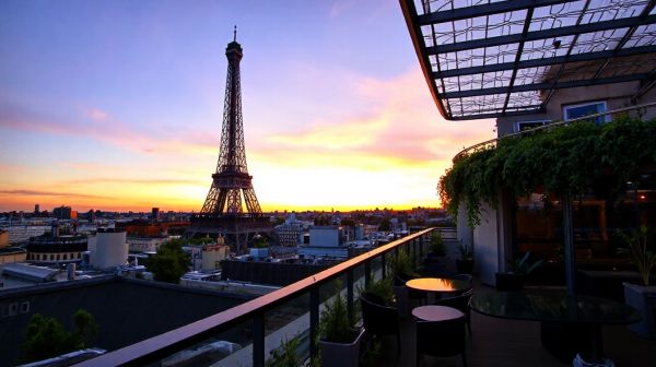Top 10 des bars rooftop à Paris à découvrir absolument